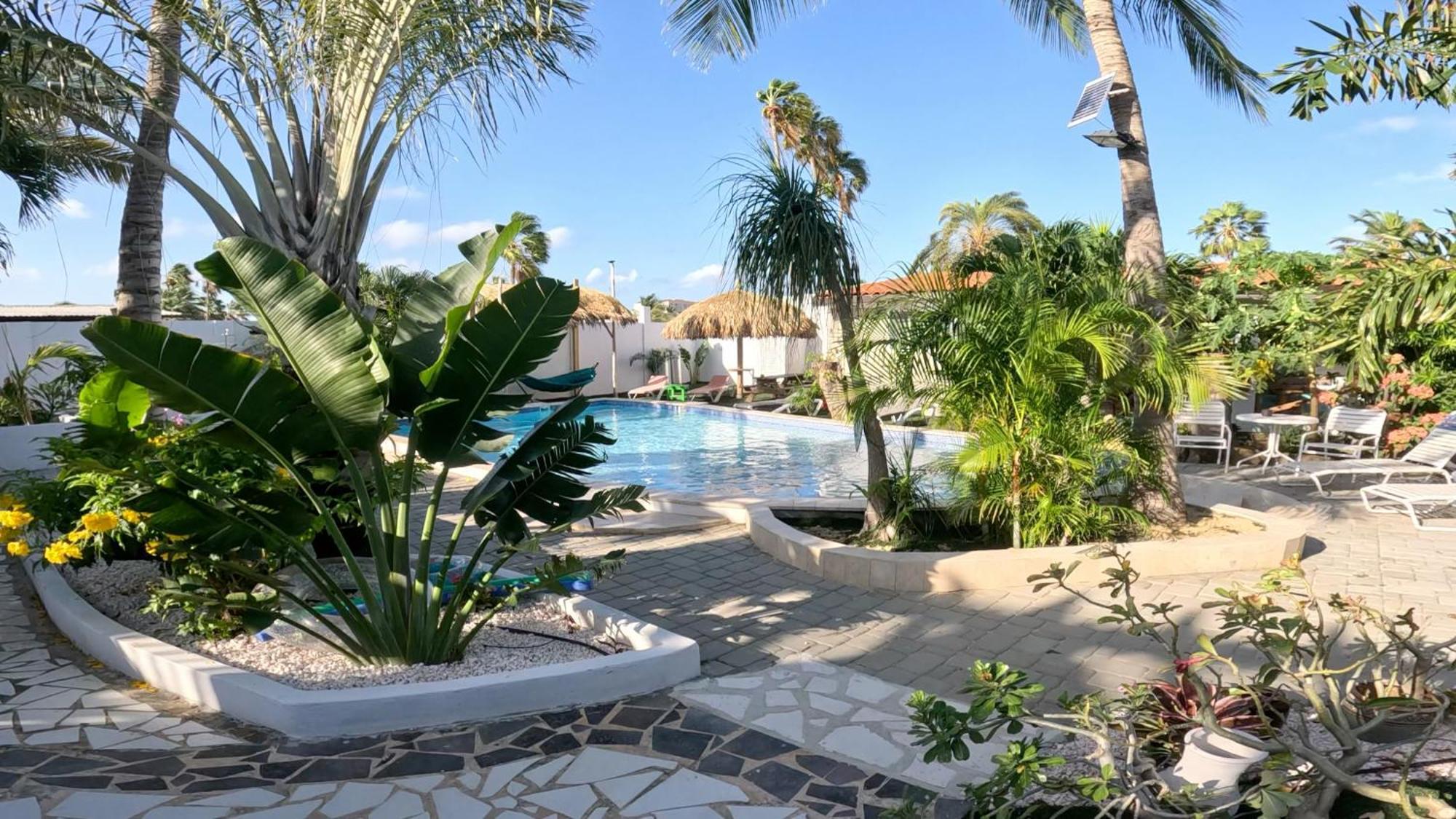 Apartamento Casalina Garden Palm Beach Exterior foto