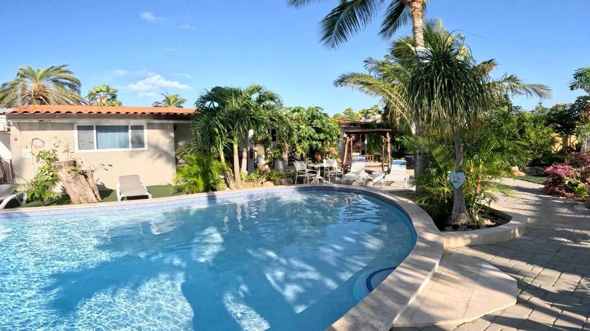 Apartamento Casalina Garden Palm Beach Exterior foto